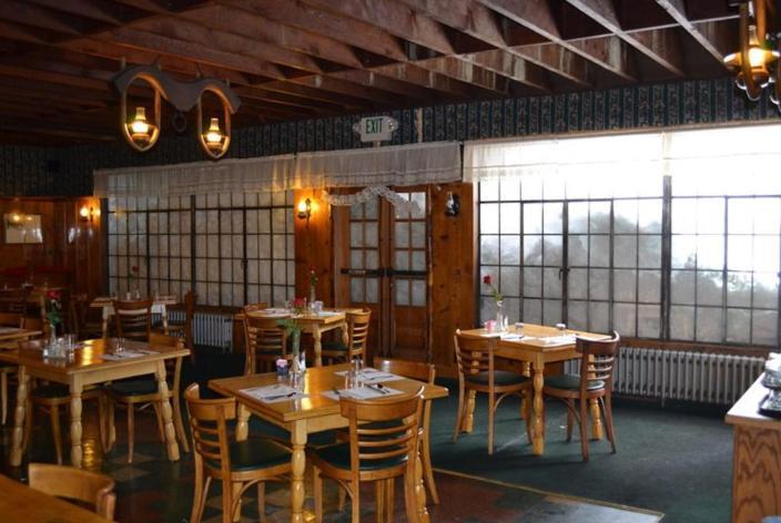 草莓小屋酒店 Upper Forni 外观 照片